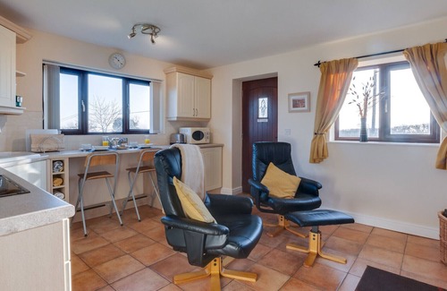 Chesterfield House | Elm Croft - One Bedroom House, Sleeps 2