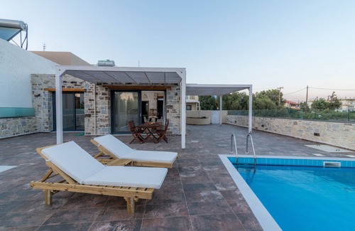 Kokinos Pirgos Villa | ELMARA Luxury Villa 3 - Next to the Beach