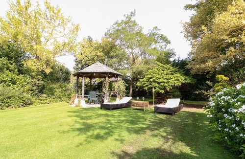 Quedgeley Cottage | Elmhurst Cottage