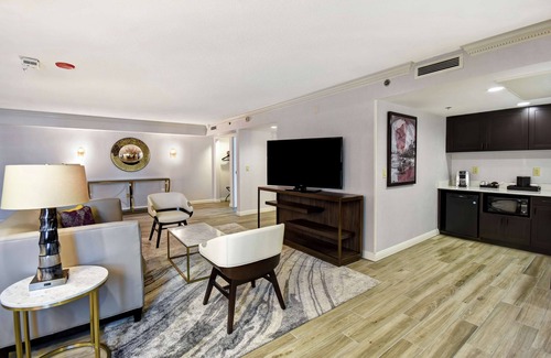 Montgomery Hotel | Embassy Suites by Hilton Montgomery Hotel & Conference Ctr
