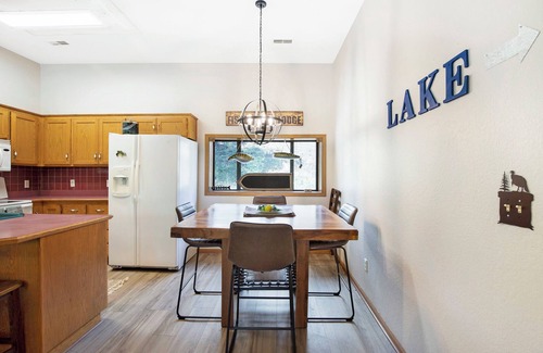 Sunrise Beach House | Embrace Rustic and Natural Beauty at Our Retreat
