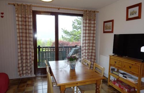 Saint-Sauveur Apartment | EMBRUN Superbe appartement classé 3 étoiles tout équipé avec vue sur montagnes