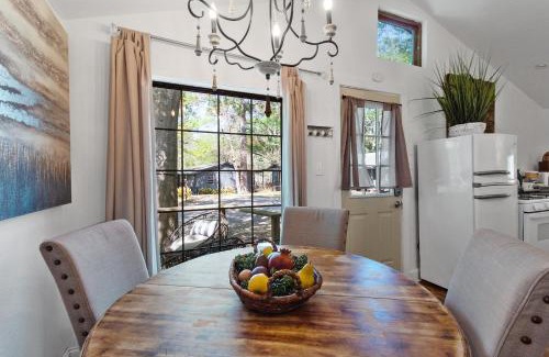 Shreveport House | Emerald Cottage- Lake Front & Kayaks On Hgtv!