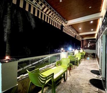 Mount Abu Hotel | EMINENCE PALM RESIDENCY - 1 Km From City Center