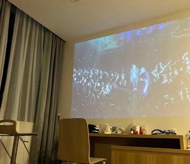 Thuy Xuan Hotel | Emirlan Homestay