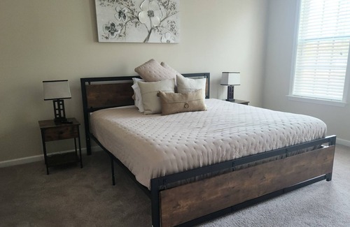 Collierville Apartment | Emma-Blue - 2 Bedrooms, 2 Bath, Garage and Pool