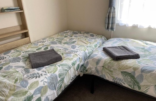 New Forest District Resort | Emma's Pad at Hoburne Naish - New Forest - Wheel chair Accessible with wetroom and ramp