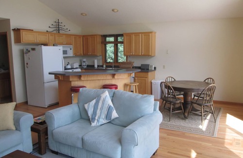 Pine Brook House | Emma's Spectacle Lake Home - a Perfect Retreat from the World