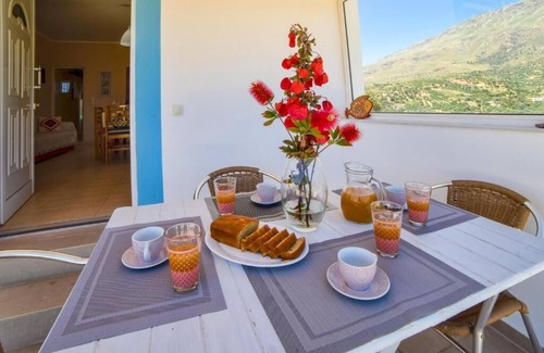 Vizari Apartment | Emmanuela with garden and sea view-Triopetra