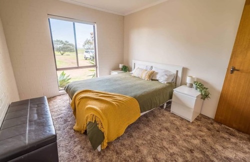 Forbes House | Emohruo Downs Luxury Retreat on 80 Acres
