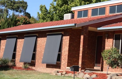 Kooringal House | Emu Place - Comfortable, Quiet and Inviting