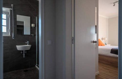 Ericeira House | En-Suite Private Room (3), Coxos Ribamar Ericeira