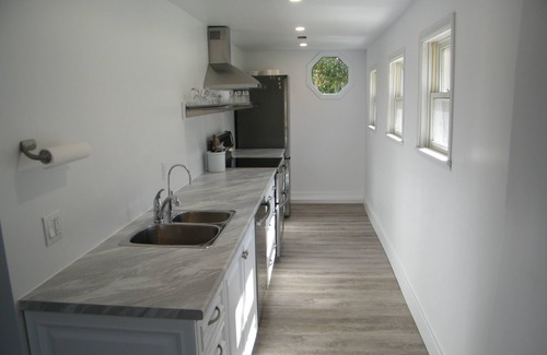 Paris House | Enchanted Cottage in Paris Ontario