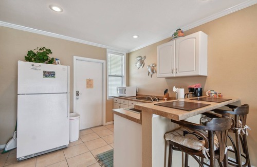 Bay Esplanade Apartment | Enchanted Inn/7 Private King Suites/Waterfront
