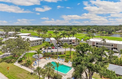 Trailer Estates Condo | Enchanting 1st floor, 2-bedroom, 2 bath condo with AC in Sarasota