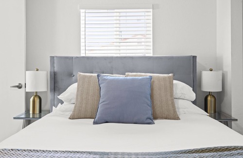 University Heights Cottage | Enchanting Tempe Cottage Rental: Discover Comfort and Charm.