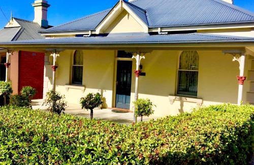 Bathurst House | Encore's Delkeith Cottage