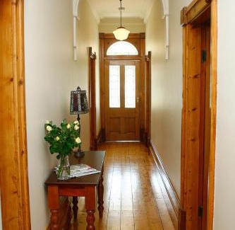 Bathurst House | Encore's Delkeith Cottage