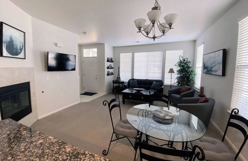 Aurora House | End-unit townhome with garage, patio, and office, near shopping and trails!