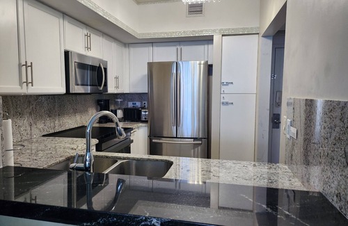 Sunny Isles Beach Condo | Endless Ocean view from this ocean Front condo 2bed/2.5 bath