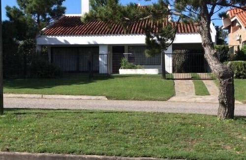 Punta del Este House | Enjoy 14 days in Punta del Este at 1600 US, May only.