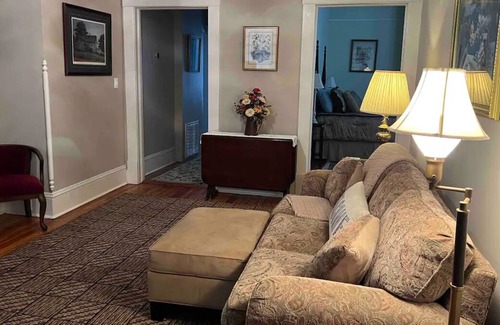 Macon House | Enjoy 4000+ sqft Historic Home - Perfect for a family