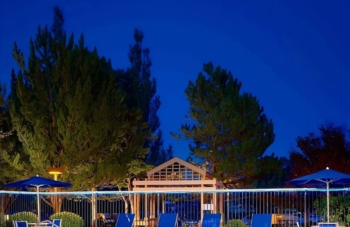 Dublin House | Enjoy a Comfortable & Convenience Stay! Free Parking, Pets are welcome!