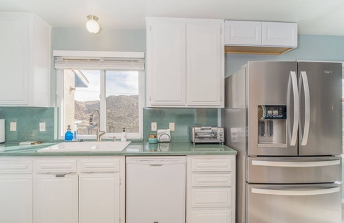 Joshua Tree House | Enjoy a relaxing a stay in the ❤️ of Joshua Tree.