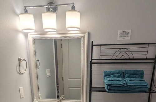 Austin Apartment | Enjoy a stylish experience at this centrally-located studio.