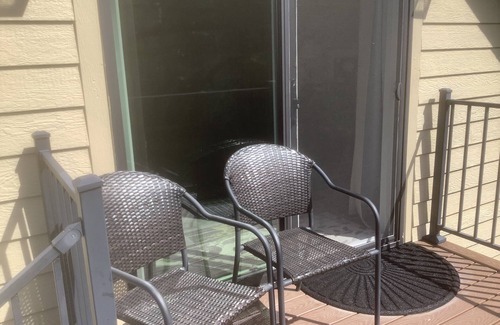 Newberg Apartment | Enjoy a weekend in Oregon's Amazing Wine Country