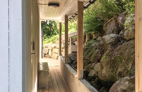 Stavanger House | Enjoy a wonderful vacation in this inviting vacation home in a fantastic location close to nature!