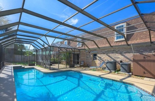Ormond Beach House | Enjoy Beautiful Ormond Beach 4BR Apt WiFi & Pool