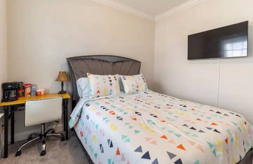 Wake Forest House | Enjoy Comfy Room in a Quiet & Lovely Community