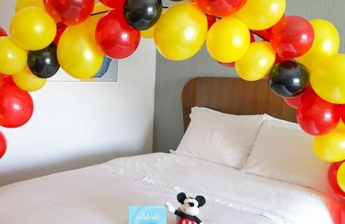 Anaheim Resort Hotel | Enjoy Free Hot Breakfast at our Anaheim Resort steps from Disney
