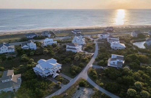 South Beach House | ENJOY glorious FALL at a discount;JUST renovated Oceanview,huge porches,4 bd/5ba