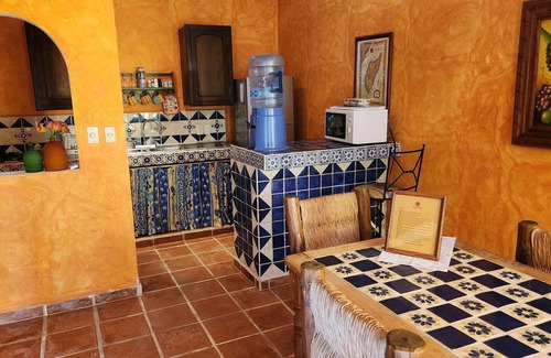 Colonia 10 De Abril Villa | Enjoy Mexican Colonial Style, with all the modern conveniences.