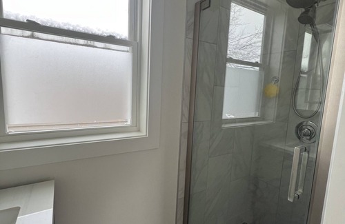 Winooski Apartment | enjoy our newly constructed in-law apartment close to downtown accommodations