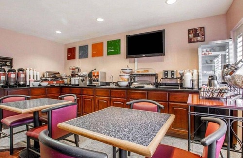 Monterey Park House | Enjoy relaxing accommodations near Dodgers Stadium!