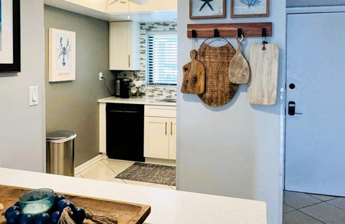 Seawinds Condo Apartment | Enjoy Relaxing Views and Sounds from this Spacious Ormond Beach Condo