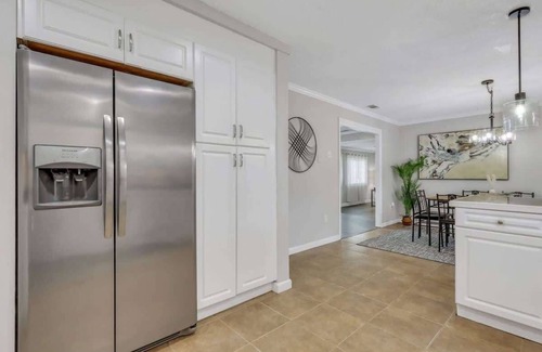 Pooler House | Enjoy Savannah 4BR w/King Bed