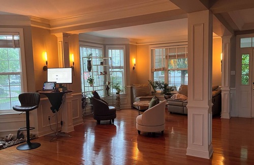 Lambertville House | Enjoy shopping, dining, and the Delaware water towpath all a walk away
