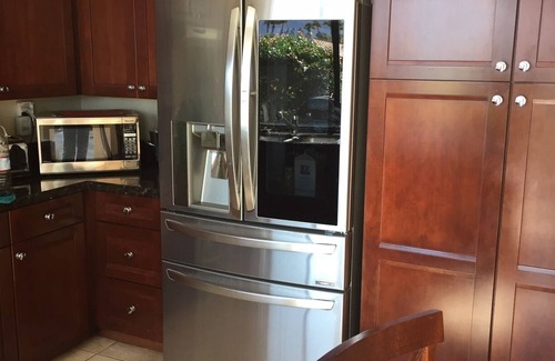 Palm Desert Condo | Enjoy South-facing Mountain View Paradise at Monterey Country Club