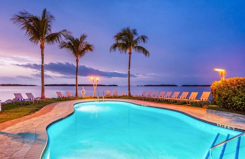 Islamorada Villa | Enjoy Sunset Views from Your Villa with Pool & Beach Access in FL