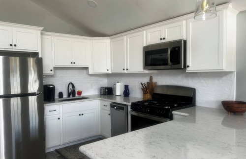 Seabrook House | Enjoy the beach during the day and sunsets at night