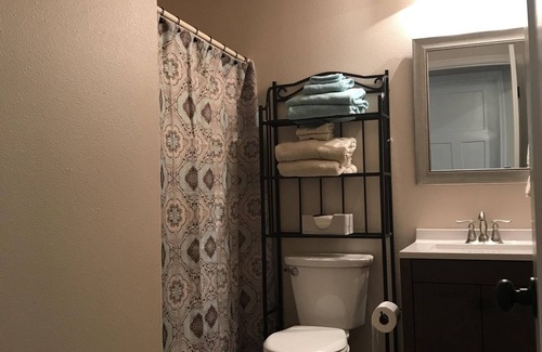 Soldotna Apartment | Enjoy the creature comforts of a home