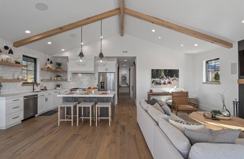 Oakley House | Enjoy the tranquility & serenity. Barnhouse at Twilight Moon Ranch.
