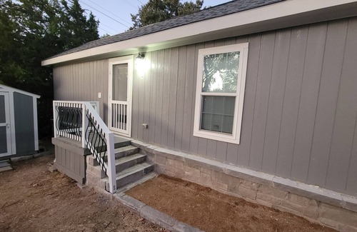 Cardinal Hills Estates Cottage | Enjoy tiny house life with nearby trails and Lake Travis