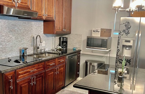 Altamonte Springs Apartment | Enjoy your stay in our cozy 2 bedroom 1 bath Guest suite.Newly renovated space
