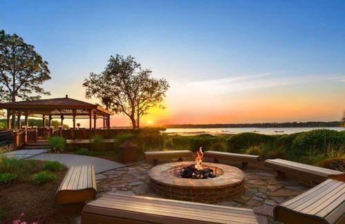Palmetto Dunes Hotel | Enjoyable 2-bedroom hotel in Hilton Head Island with WiFi