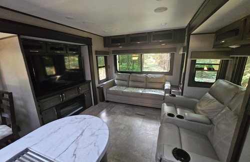 Clark Fork House | Enjoyable RV with AC, heat, water, in charming Clark Fork. Pet friendly.